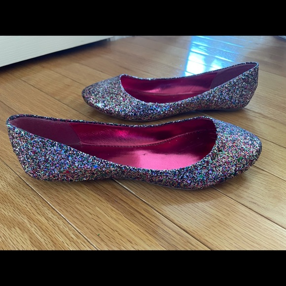 Flats - Picture 1 of 4